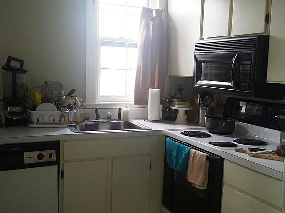 5th image of 210 N Stafford Ave APT 9