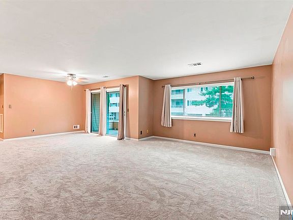 4th image of 50 Lindsley Road #21