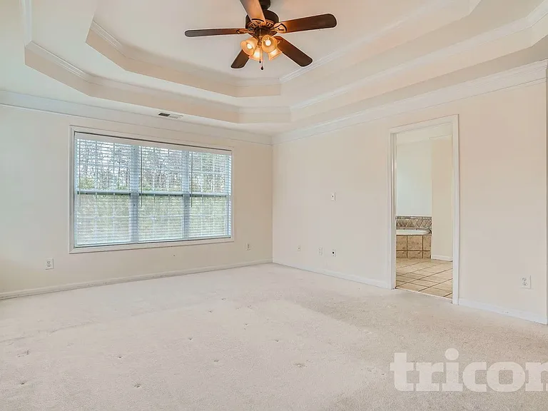 18 Parklin Trl — Photo 13