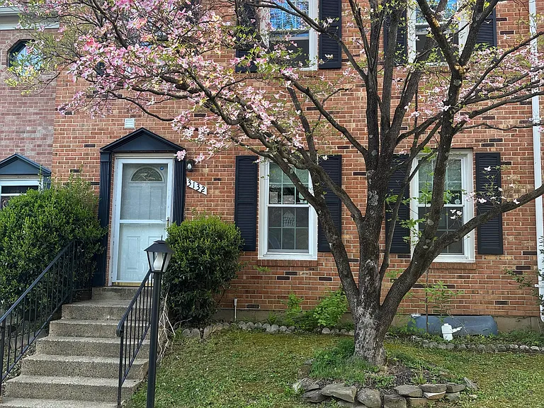 3132 Bayswater Ct — Photo 1