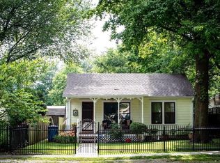 209 N Nelson Ave, Gentry, AR 72734