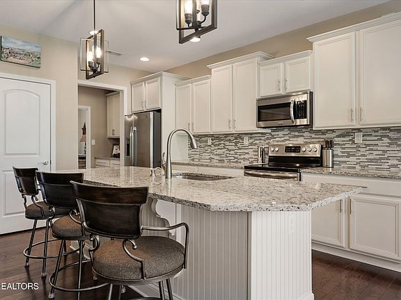 4th image of 12732 Sailpointe Ln