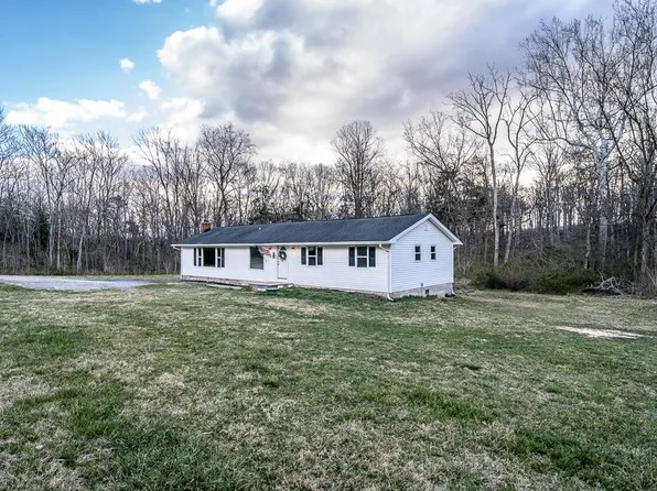 5002 E Point Rd, Elkton, VA 22827