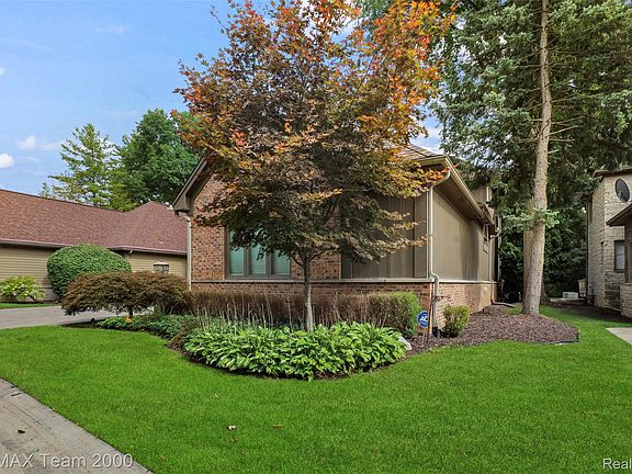 4th image of 6 Pembroke Ct