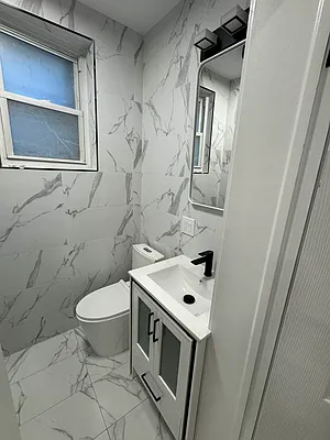 Rented by Tolmas Corporation | media 4