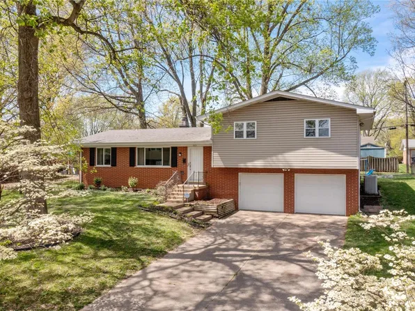 605 Springdale Dr, Belleville, IL 62223