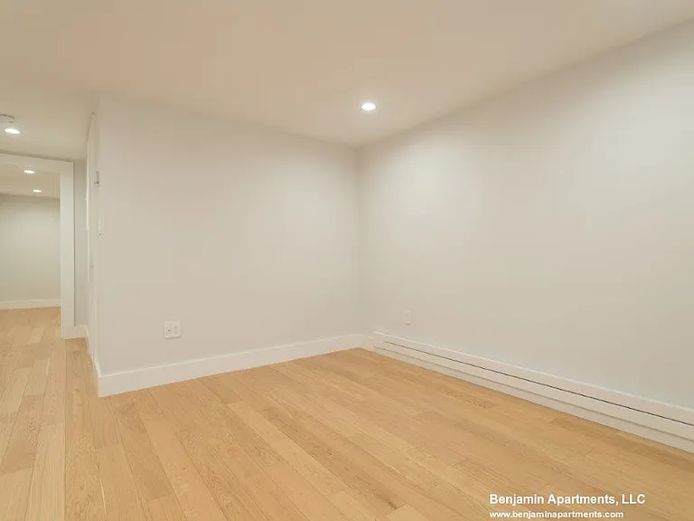 35 South St #B5 — Photo 3