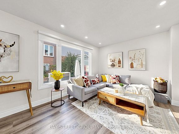 4th image of 10 Peelton Heights Rd