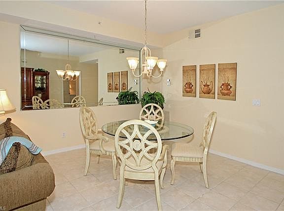 5th image of 2115 Aberdeen Ln Unit 102