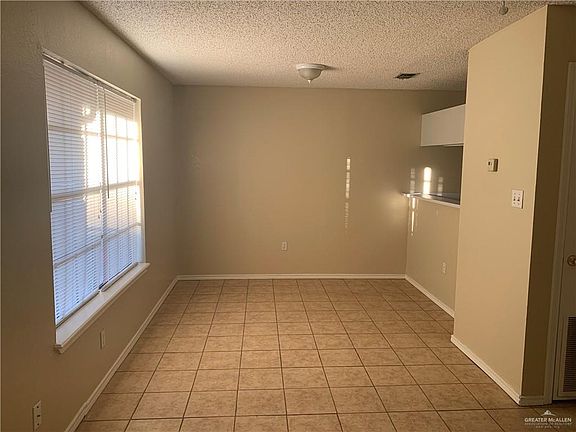 3rd image of 118 Gastel Cir APT 8