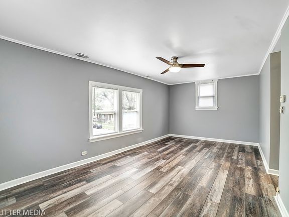 5th image of 4025 N Melvina Ave #2