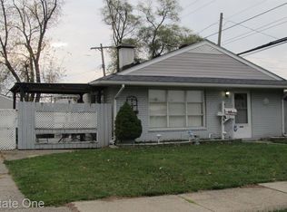 6877 Harding St, Taylor, MI 48180