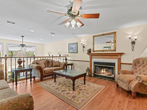 4th image of 2606 Burlington Ave