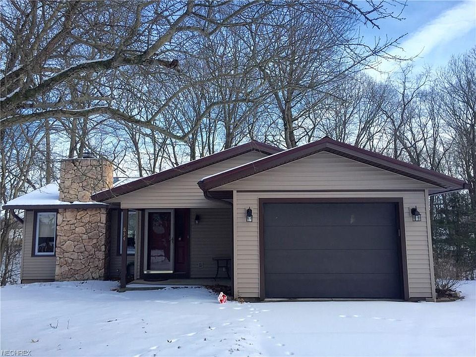 1st image of 834 Woods Edge Ct