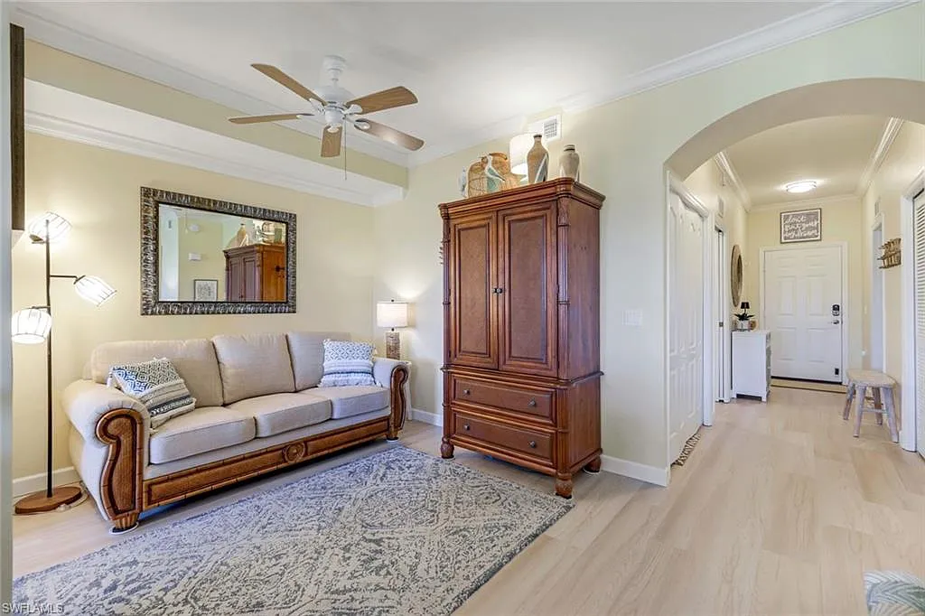 2 bed, 2.0 bath, 1232 sqft, $5,300 — Photo 3