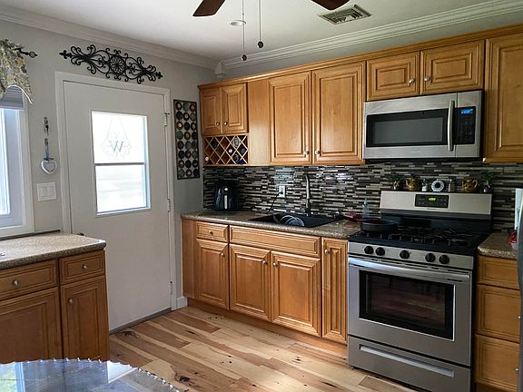 2nd image of 19 S Heron St #A