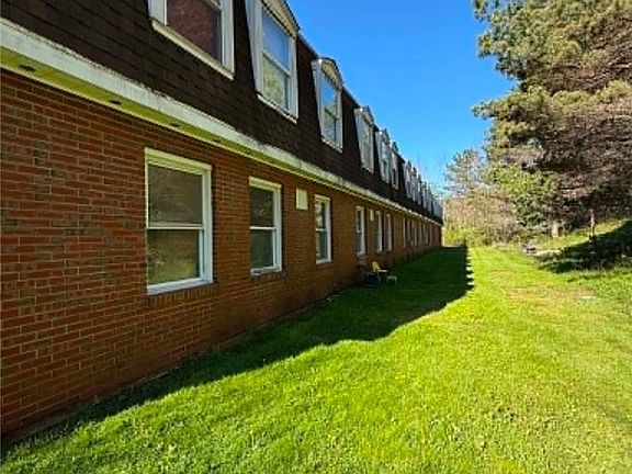 3rd image of 190 Grandview Apts Rd