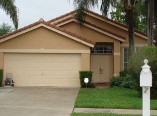 723 Lake Wellington Dr, Wellington, FL 33414