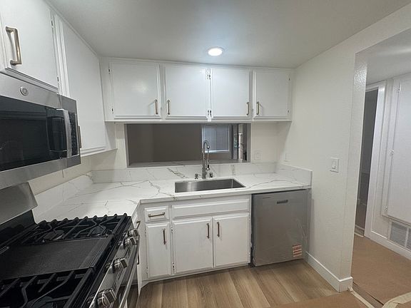 5th image of 645 Pacific Ave Unit 203