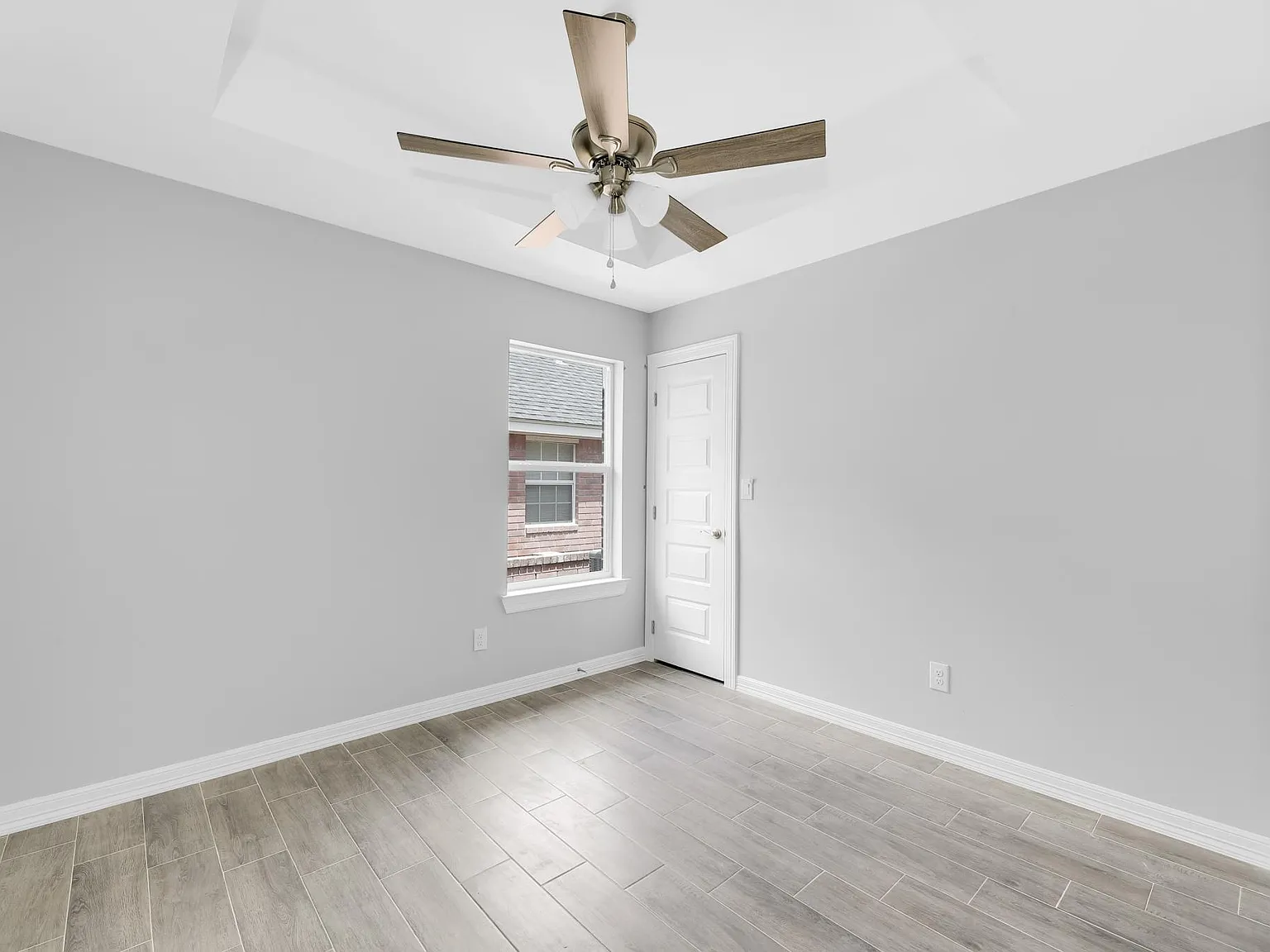 3 bed, 1331 sqft, $1,900 — Photo 4