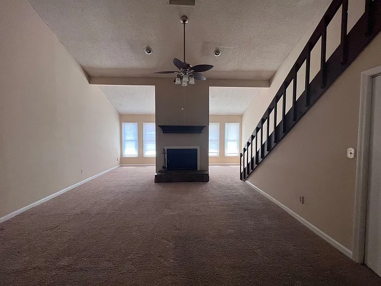 2505 W Broad St #422 — Photo 17