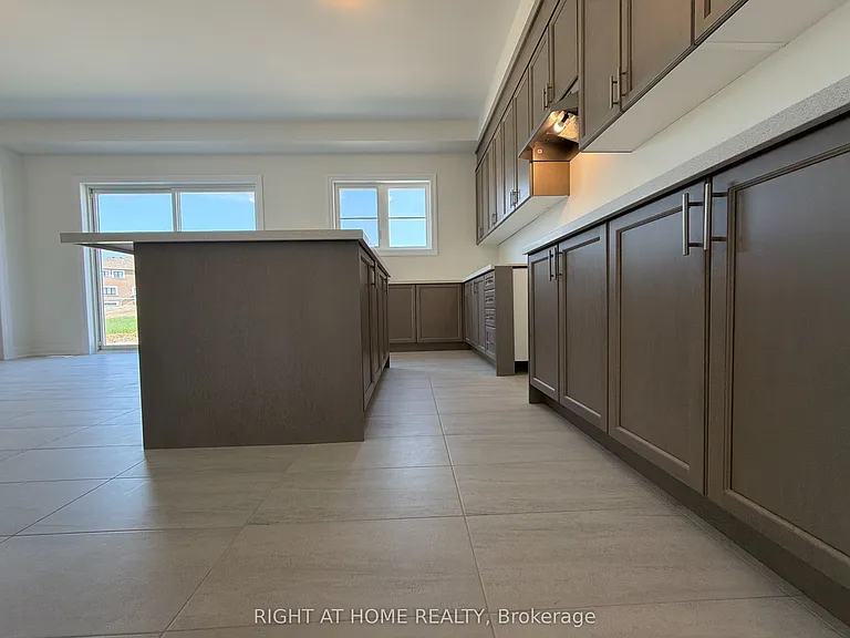 2127 Binbrook Dr — Photo 16