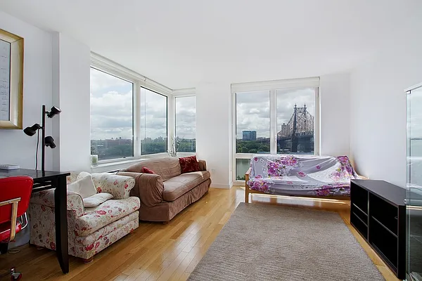 Rented by Corcoran | media 26