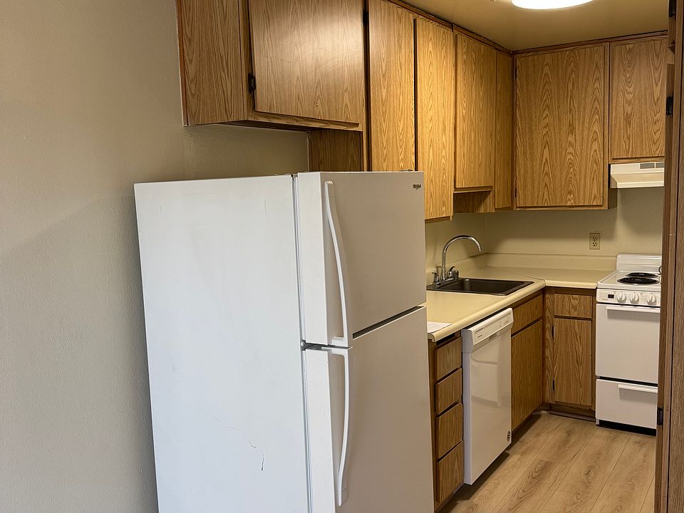 1st image of 2418 N Naomi St APT 204