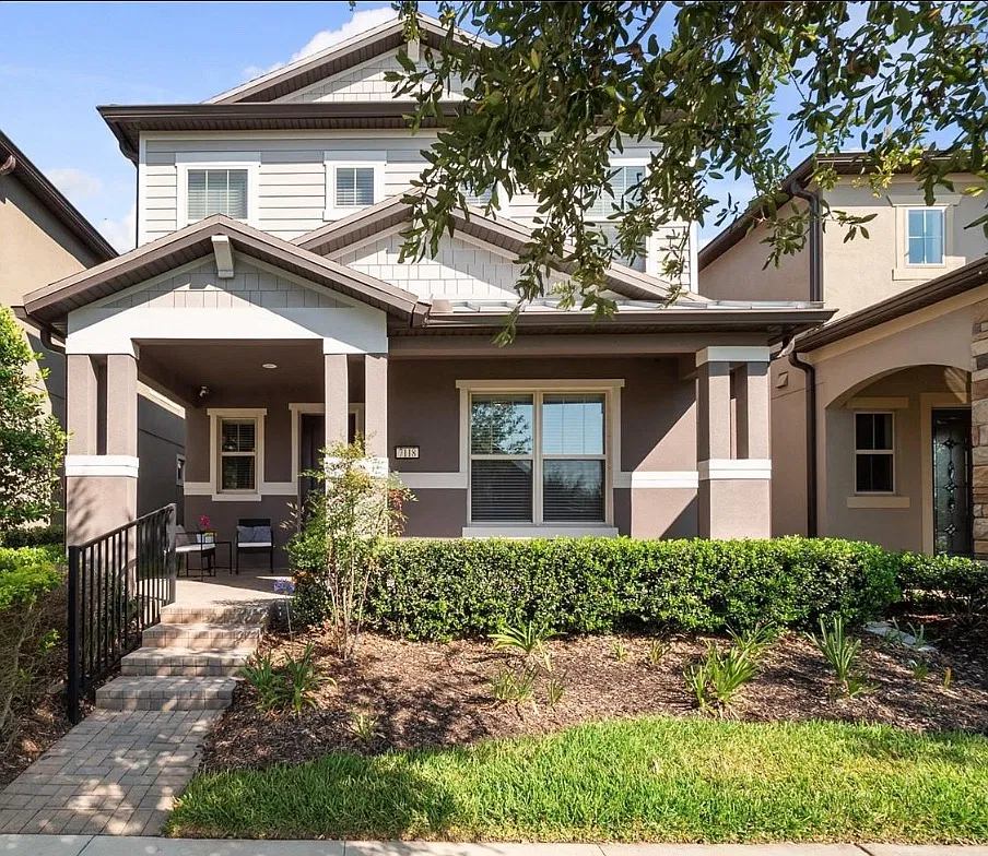 4 bed, 2.5 bath, 2272 sqft, $3,100 — Photo 1