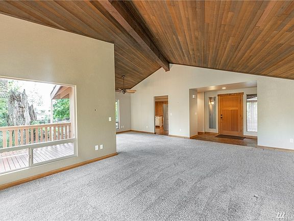 4th image of 641 Highland Dr