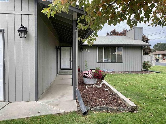 3rd image of 400 N Desdemona Ave