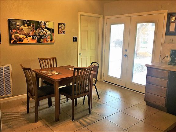 3rd image of 2808 Canary Ct