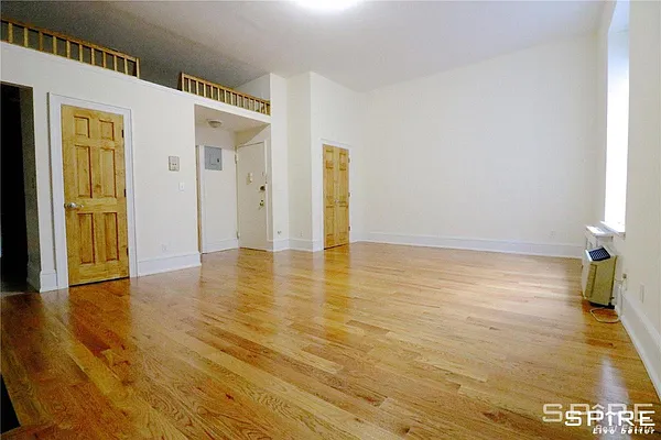 Rented by Spire Group | media 10