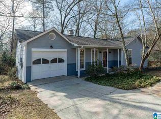 104 Georgia Manor Ln, Trussville, AL 35173