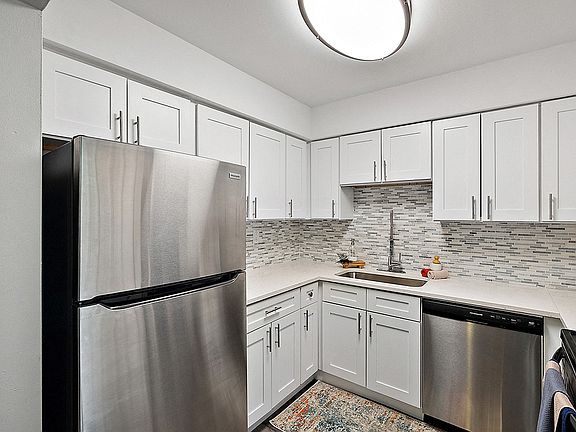 2nd image of 15027 Brookview Dr #13-9302R