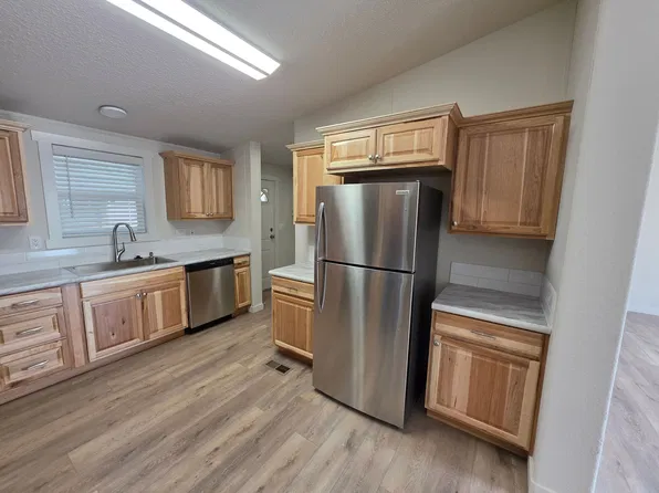 Beautifully Renovated Mobile Homes at Honeysuckle Mobile Home Park in Hayden, Idaho, 8946-9123 N Neufeld Rd #C47bc4780, Hayden, ID 83835