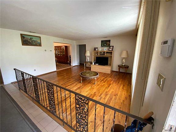 2nd image of 429 Keller Ave