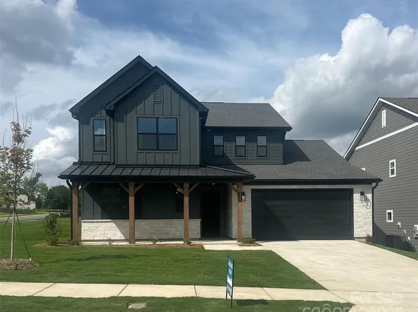 224 Windy Dell Dr, Tega Cay, SC 29708