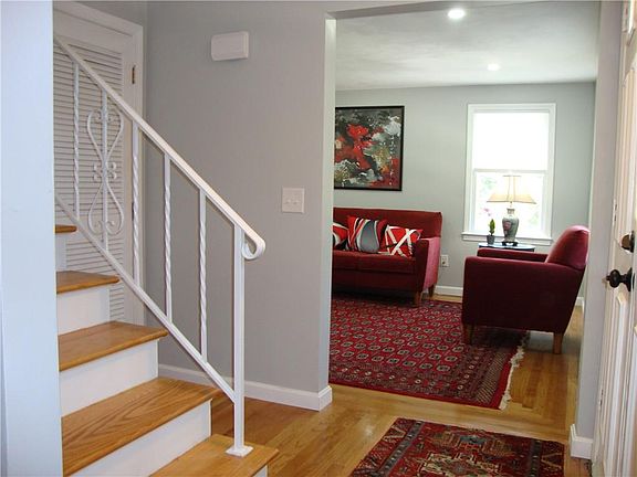 5th image of 24 Old Lyme Dr
