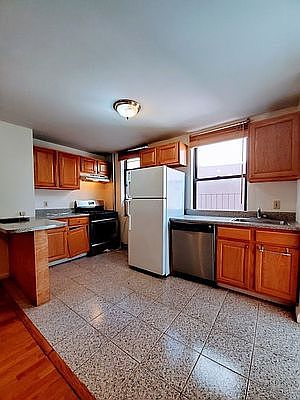 2nd image of 203 3rd Ave #22