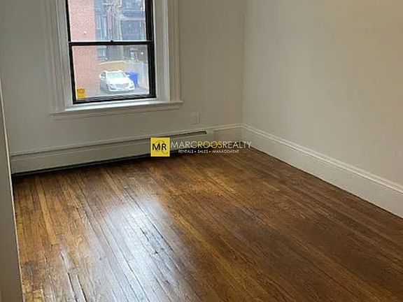 4th image of 499 Beacon St APT 2