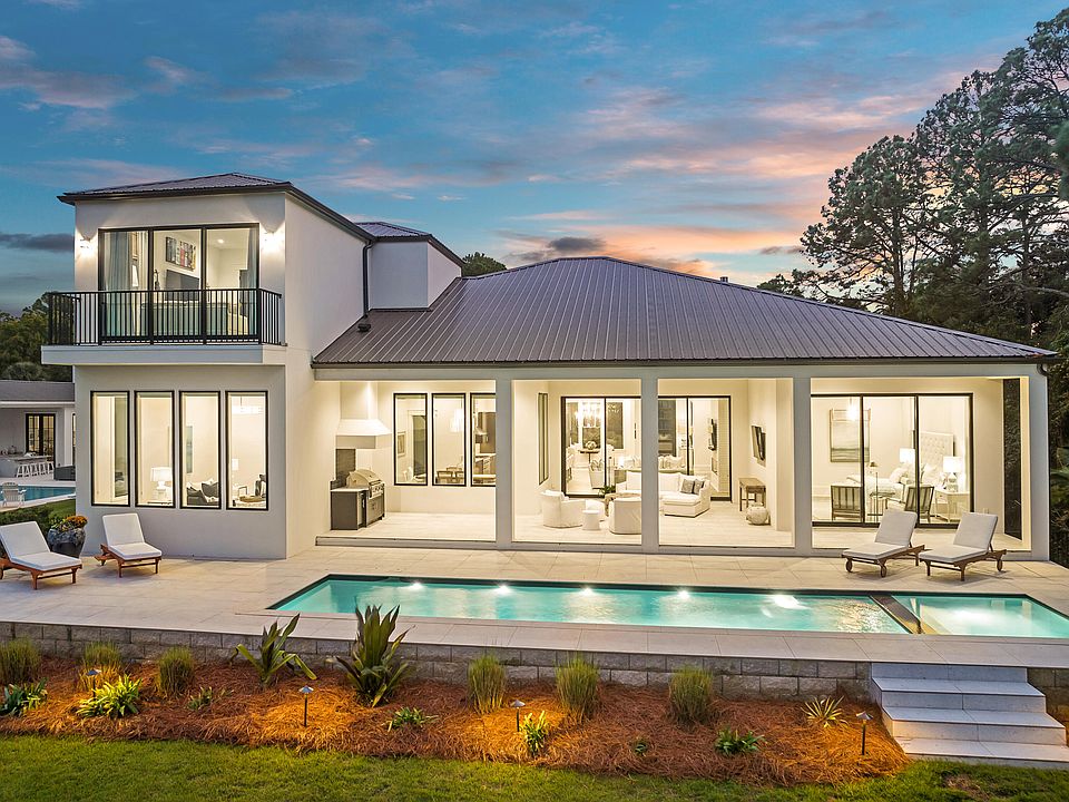 1st image of 282 Bayshore Dr