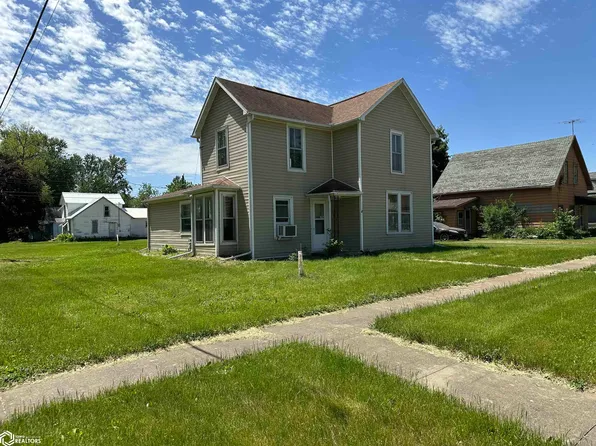 210 E Center St, Winfield, IA 52659
