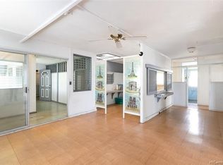 1009 McCandless Ln, Honolulu, HI 96817
