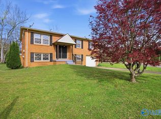 6100 Belgrade Dr NW, Huntsville, AL 35810