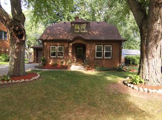 1730 S Memorial Dr, Appleton, WI 54915