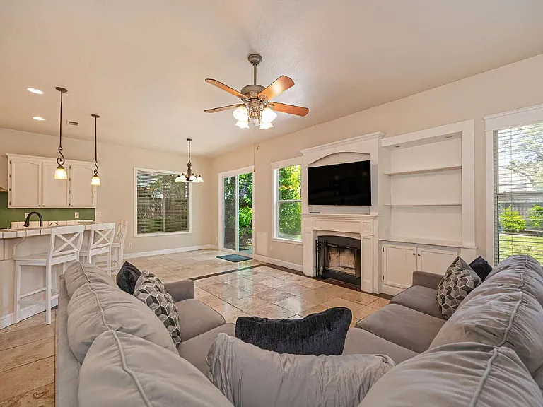1690 Gill Dr — Photo 19