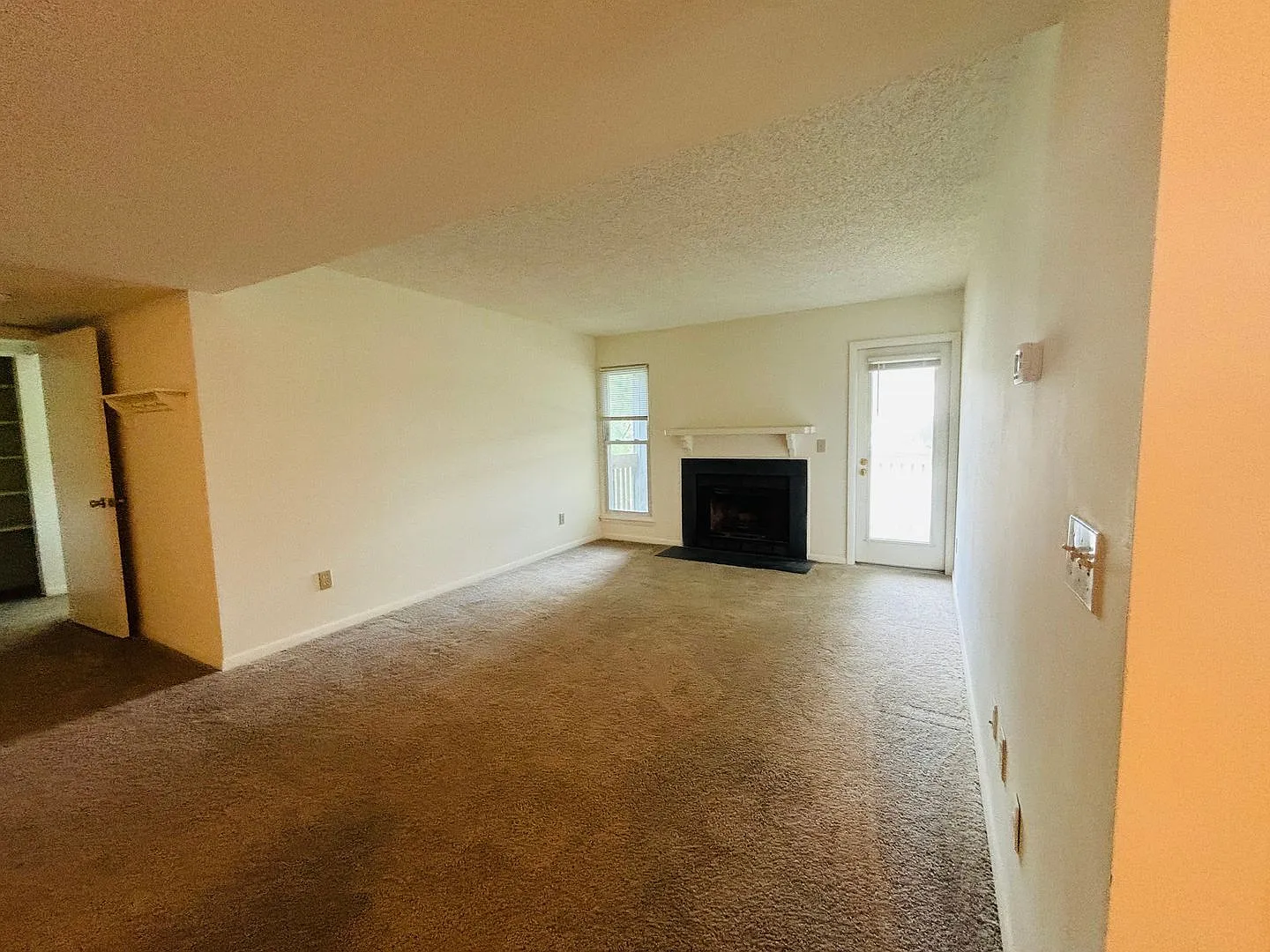 2 Bedroom 2 Bath Condo — Photo 4