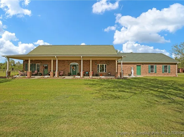 464 Shand Dr, Pembroke, NC 28372