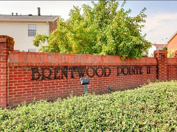 2nd image of 834 Brentwood Pt